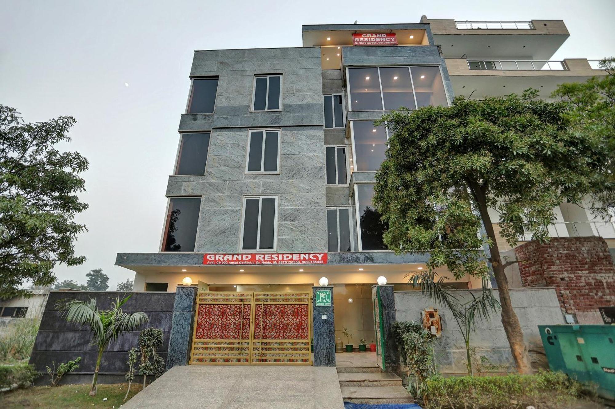 Townhouse 22956 Hotel Grand Residency Deli Exterior foto